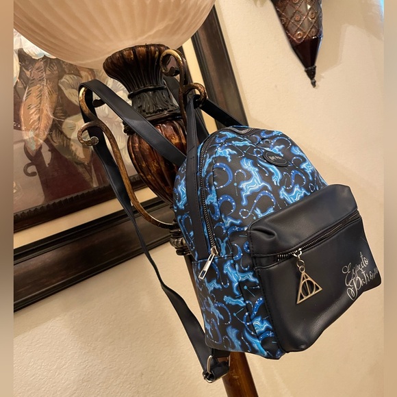 Harry Potter please check all picture of condition - Picture 3 of 17